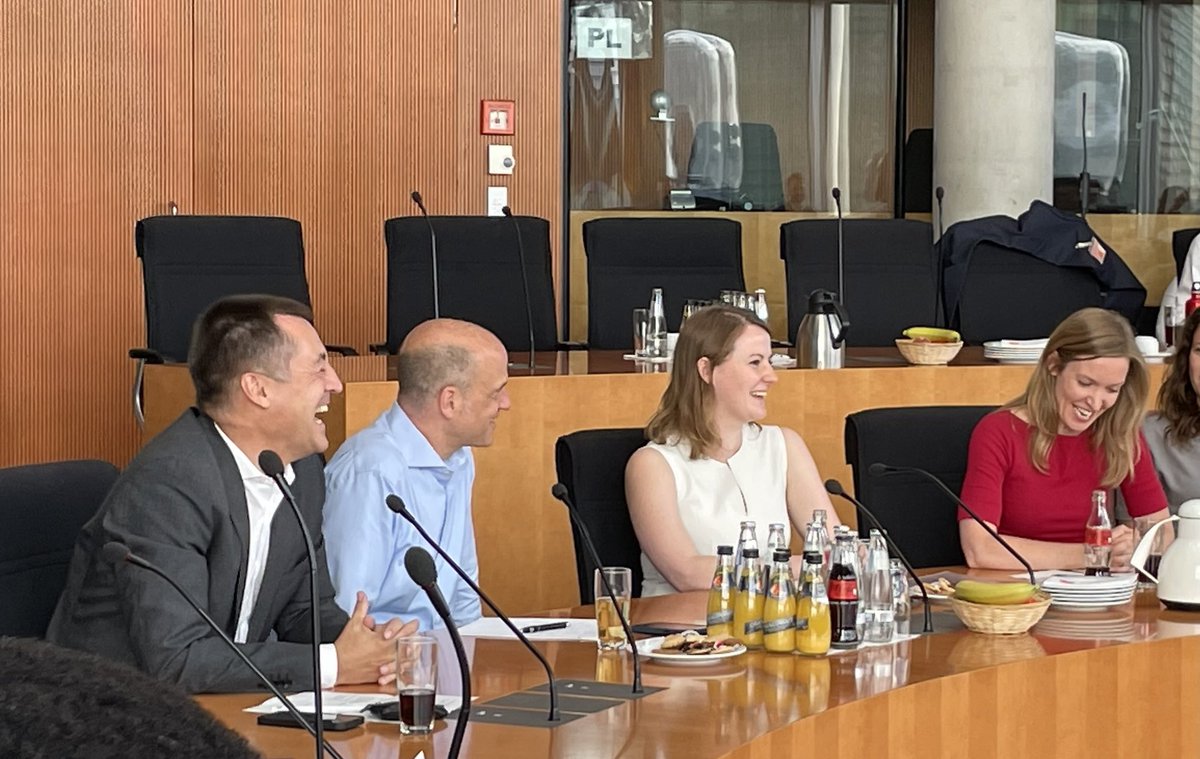 ACG_USA's tweet photo. ⁦@torstenherbst #fdp⁩, @ottilie_klein #cdu &amp; @anniklose #spd joined @acg_usa in Berlin for a discussion moderated by ⁦@sesokol⁩. #ACGYL23. https://t.co/FnL9T1bftd