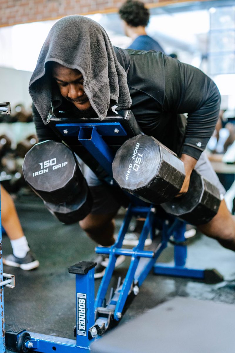BlackBearsFB's tweet photo. Time to work ⌚️

#BlackBearNation https://t.co/qd4rr0HEZW