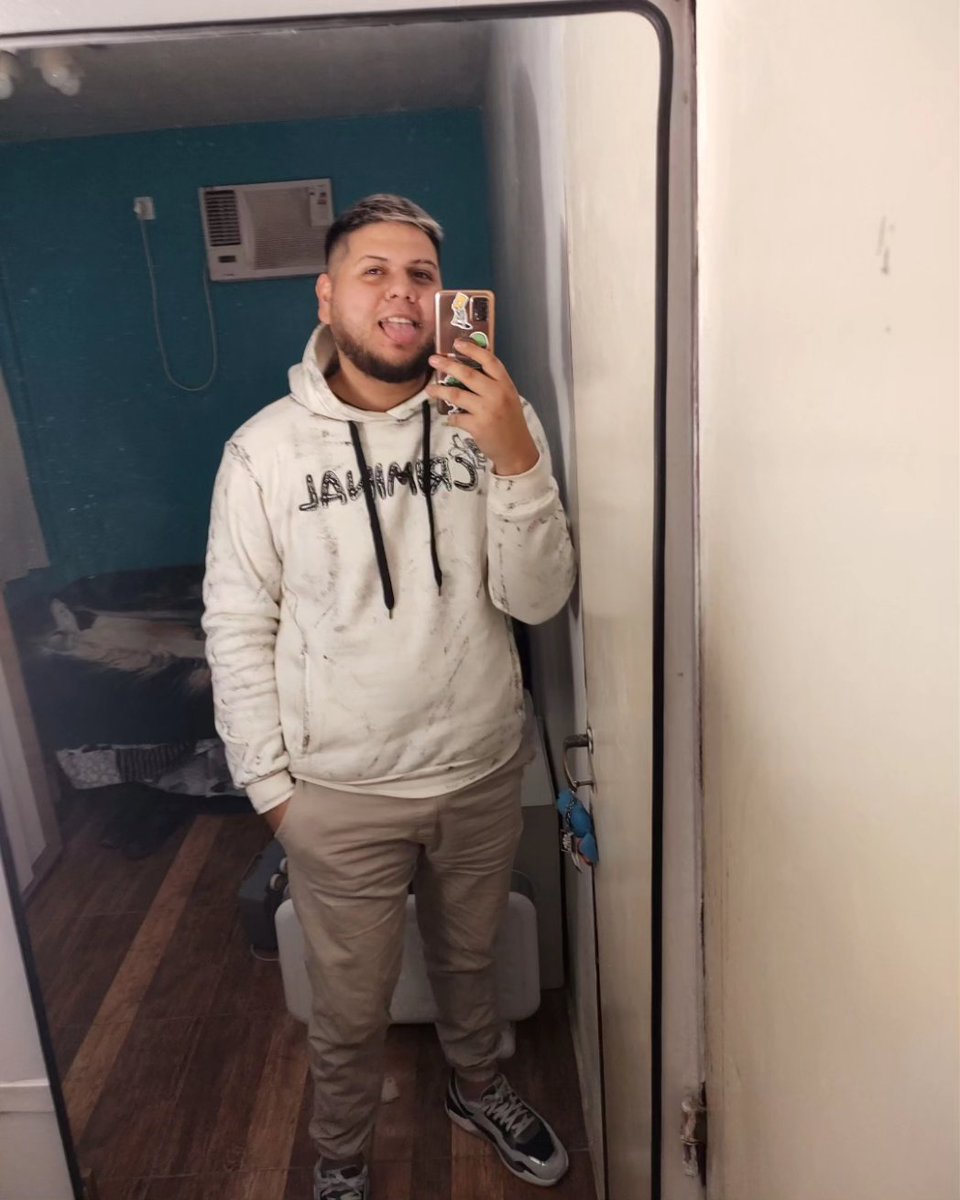 xRealFranco's tweet photo. @SiTuvieseDinero @thxwnx_ https://t.co/RK3lZuCN04
