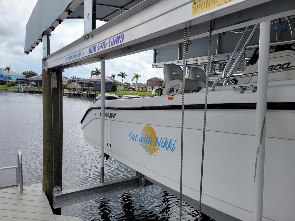 taco_marine's tweet photo. Another happy TACO customer! Rick Q. recently installed new TACO Flexible Vinyl Rub Rail on his Century Boat 2600 CC after his original Rub Rail was damaged in Hurricane Ian.
#tacomarine #rubrail #centuryboats #hurricaneian #boatrepair #boatrenovation #boatrestoration https://t.co/kOKRICpwRT