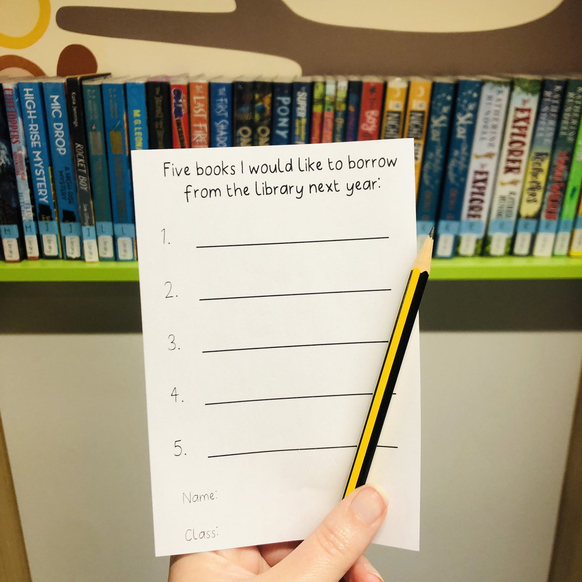 verityisreading tweet picture