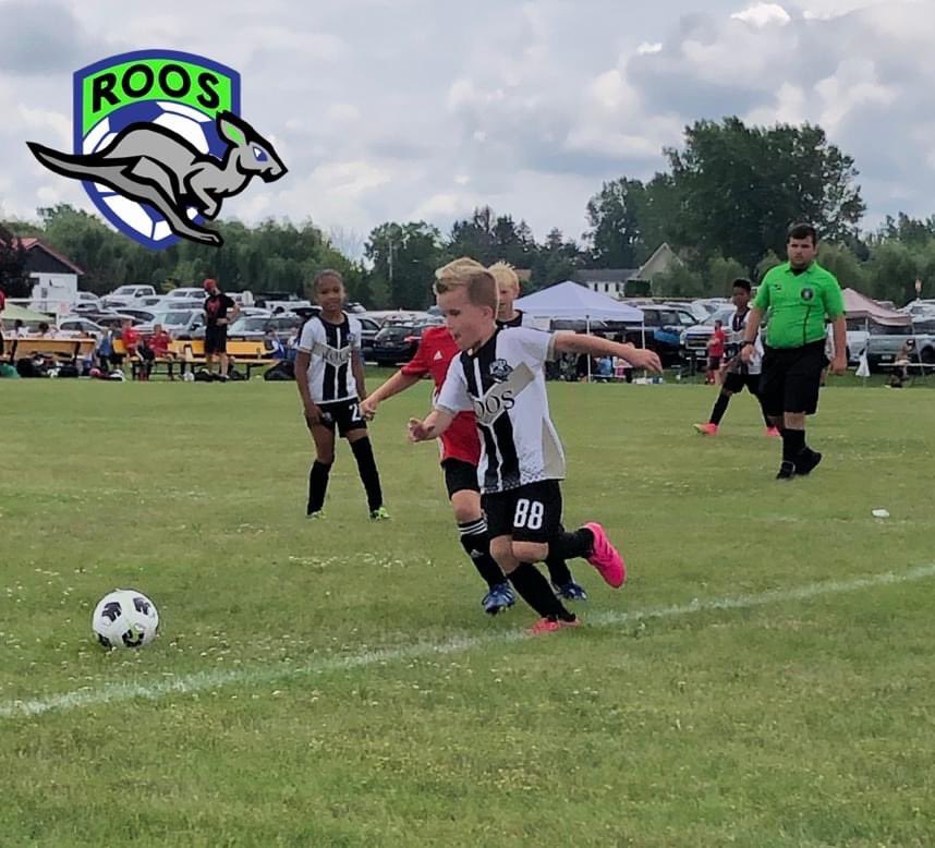 Soccerroos3's tweet photo. Congrats to the Mob FC team for going 4-0 in the Clarence Tournament U10 division. Strong performance from everyone. #RoosNation https://t.co/w2PXX5iFY1