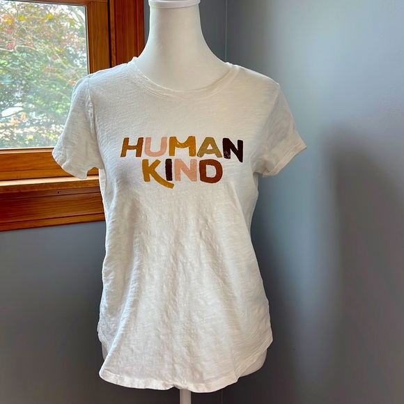 corvo2178's tweet photo. So good I had to share! Check out all the items I'm loving on @Poshmarkapp from @lisann2112 #poshmark #fashion #style #shopmycloset #styleenvy #oldnavy #velzera: https://t.co/HeIOkbIKw2 https://t.co/aEDRgs4Jln