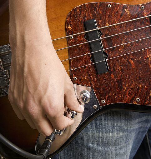 victorlitz's tweet photo. https://t.co/eXDGthCAvl
Bass Players check this out
https://t.co/sNbIwQ5Jj0 https://t.co/5ug9XXFooz