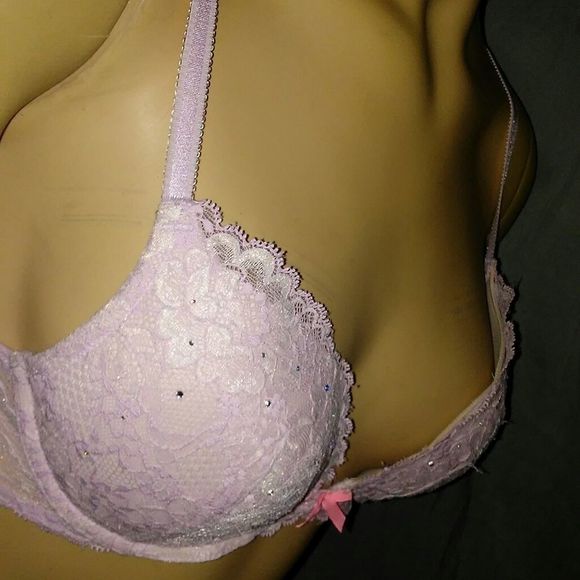 Foxyjeri's tweet photo. So good I had to share! Check out all the items I'm loving on @Poshmarkapp from @AshleyFNoe4 #poshmark #fashion #style #shopmycloset #victoriassecret: https://t.co/2md5DY3Nyy https://t.co/ig8NRe1sCx