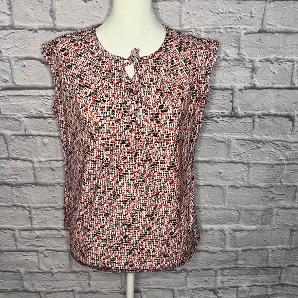 So good I had to share! Check out all the items I'm loving on <a href="/Poshmarkapp/">Poshmark</a> #poshmark #fashion #style #shopmycloset #openedit #breckenridge #lizclaiborne: posh.mk/LhMasavwvBb