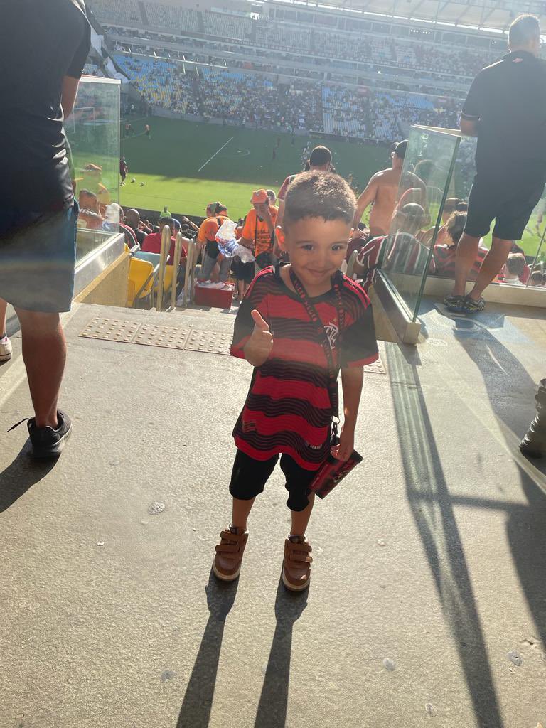 DeividPiresrj's tweet photo. Primeira vez do meu pequeno no Maracanã, brinco, se divertiu, cantou!
Primeiro FLAXFLU de muitos que viram ! @Flamengo #Maracanã #festalinda https://t.co/I4b5zRHM4s
