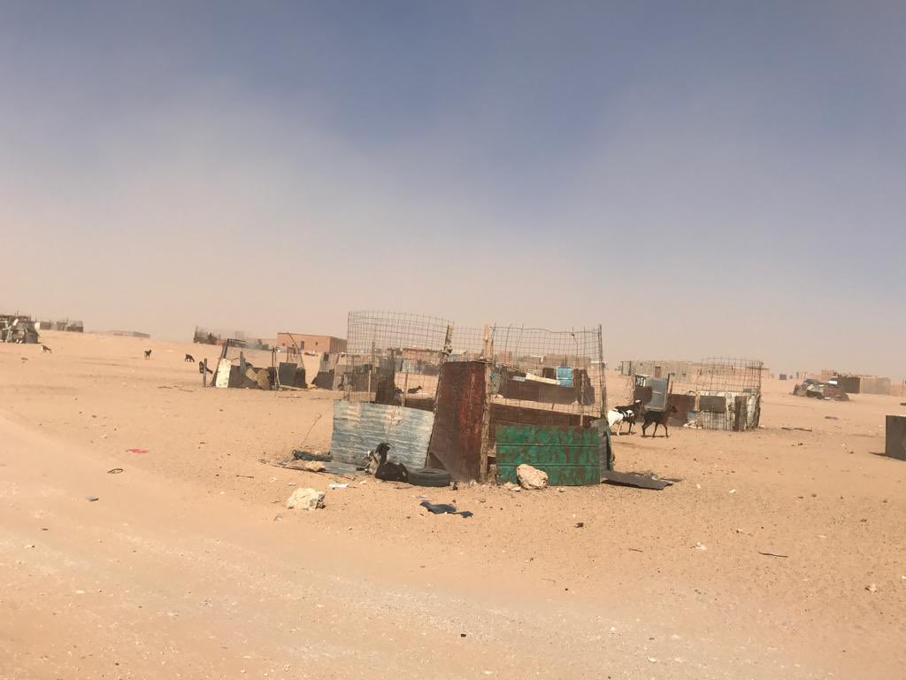 Some 5 years ago I visited #Tindouf - one of the most protracted refugee situations world-wide. It’s a harsh place to live by all means! <a href="/eu_echo/">EU Civil Protection & Humanitarian Aid 🇪🇺</a> is <a href="/WFP/">World Food Programme</a>’s top donor in #Algeria &amp; thanks to its support we’ll be able to continue assist these vulnerable refugees w/ food assistance.