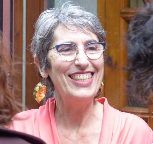 CVCultura's tweet photo. El Centre Públic de Formació de Persones Adultes de #Carcaixent es denomina ja "Dolors Pedrós Company". Felicitem la presidenta del @CVCultura. Enhorabona Dolors. https://t.co/XF74I1FF67