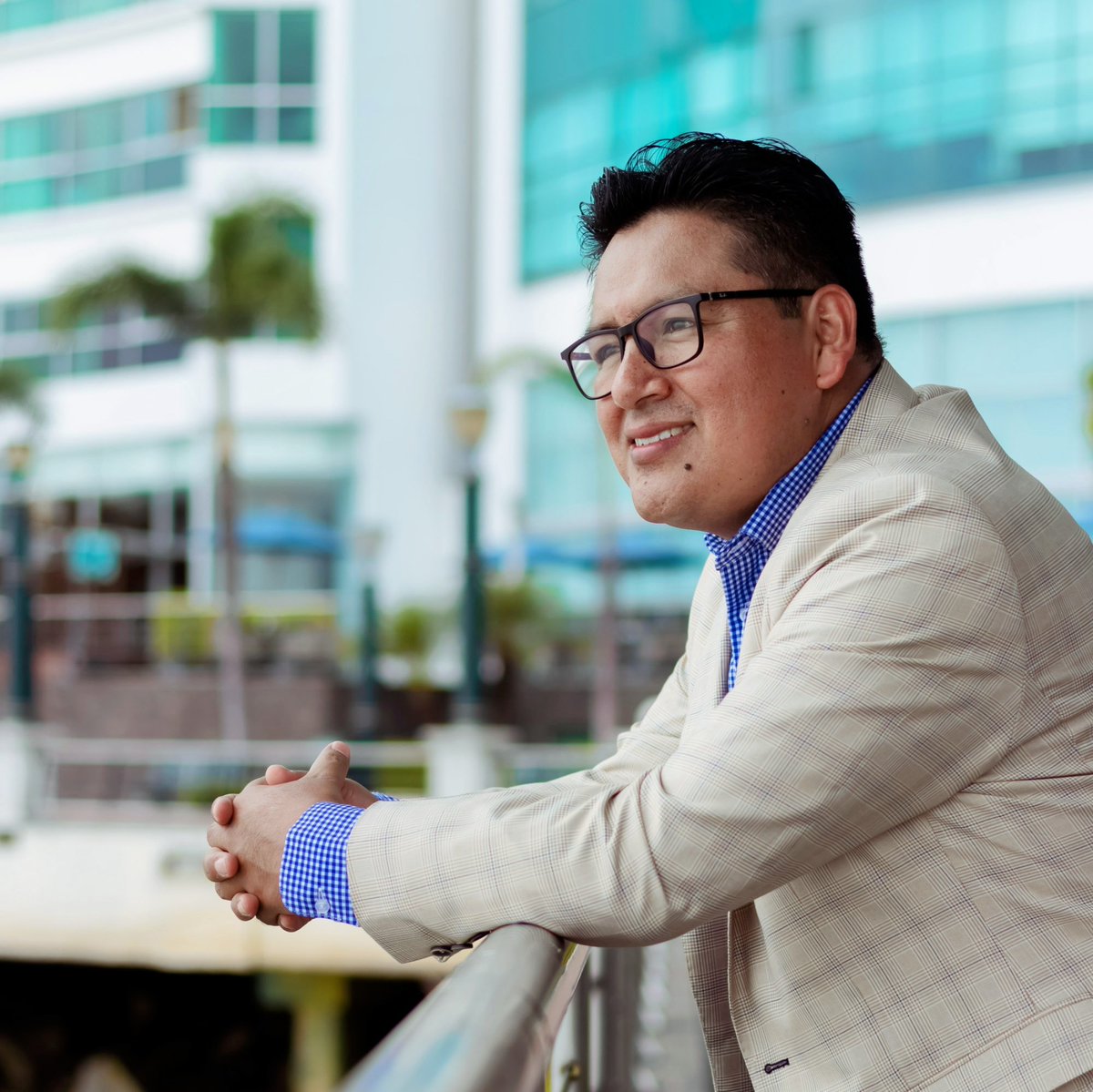 PrChristianCh's tweet photo. "El liderazgo implica tomar riesgos y salir de la zona de confort para lograr resultados 
extraordinarios." #LiderazgoAudaz
📸 Pato Castro 🤗
#NuevaFotoDePerfil https://t.co/0gzr8Tt3PO