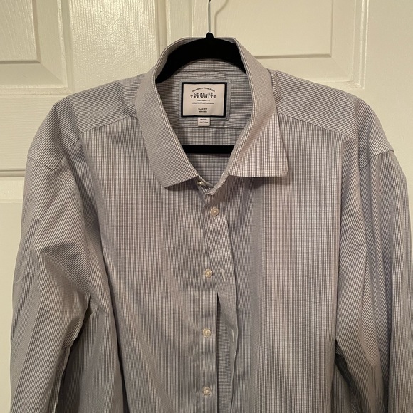 Symply_Unique's tweet photo. So good I had to share! Check out all the items I'm loving on @Poshmarkapp #poshmark #fashion #style #shopmycloset #bellebykimgravel #izod #charlestyrwhitt: https://t.co/3gks8fmtjA https://t.co/DHeysTqLMM