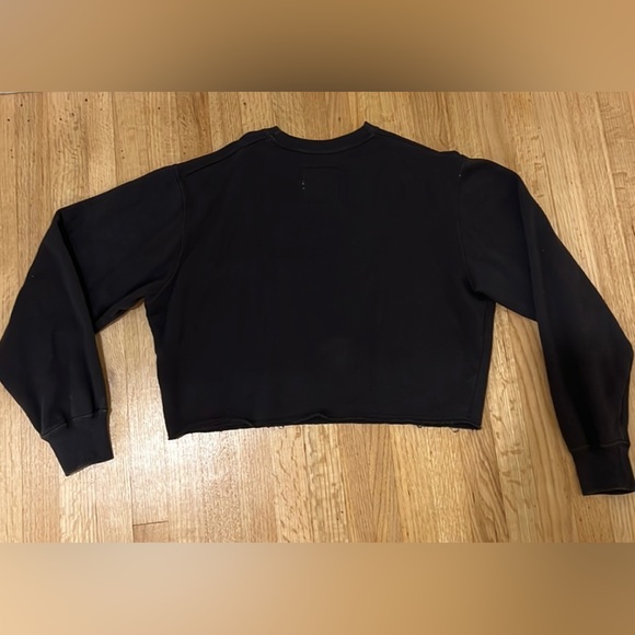 VintagClothes4U's tweet photo. So good I had to share! Check out all the items I'm loving on @Poshmarkapp #poshmark #fashion #style #shopmycloset #hollister: https://t.co/IAESYPUWPV https://t.co/kT0VNryush