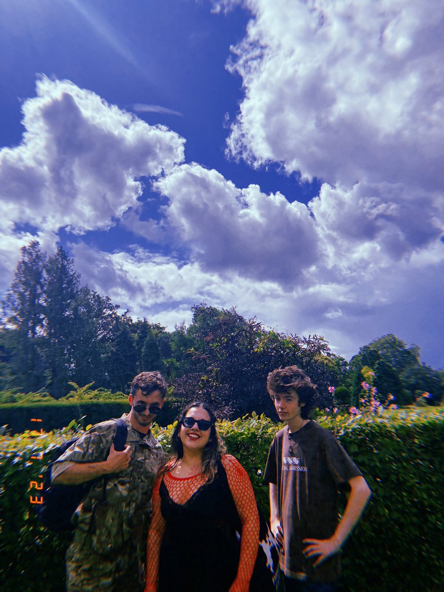 shooting our show trailer this morning! the Déjà Vu Kabaret is on 🔥 

if you haven’t nabbed your tickets to see <a href="/Alara_Koroglu/">Alara Koroglu</a> <a href="/Mackermann_0608/">Matt Ackermann</a> and the rest of the <a href="/offthebeatprod/">Off The Beat Productions</a> team what are you DOING?!

Book Those Tickets NOW (pls+thank u) 🎟️ bit.ly/déjà-vu-kabaret