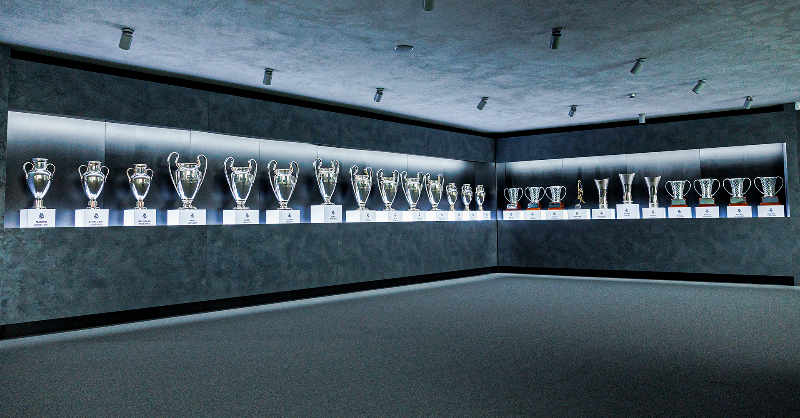 realmadrid's tweet photo. 📈 Cerramos el ejercicio 22/23 con un resultado positivo de 12 millones de euros. 
#RealMadrid