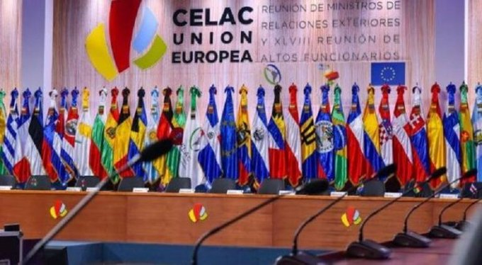 elguayabero59's tweet photo. 🙄 Una cumbre donde no está programada la intervención de los presidentes latinoamericanos.

🤨 Y la UE ha decidido unilateralmente, quienes representan la sociedad civil de los países participantes.

🤔‼️Qué prepotencia, esto va a acabar mal‼️

#IzquierdaLatina. https://t.co/o3bFcZgKws