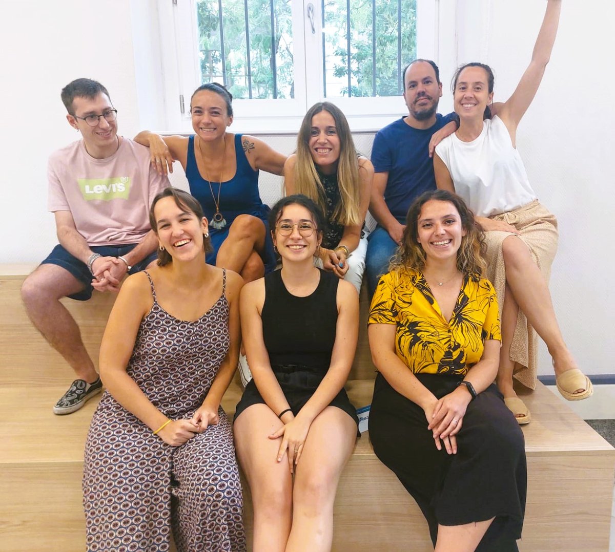 LANGOO_IO's tweet photo. 🫶⚡Los mejores planes se construyen en equipo.
Qué importante resulta tener tiempo para reflexionar, para evaluar, para pensar y para crear nuevos caminos entre todos.

#team #equipo #strategy #estrategia #innovación https://t.co/NzFqSQUyB3