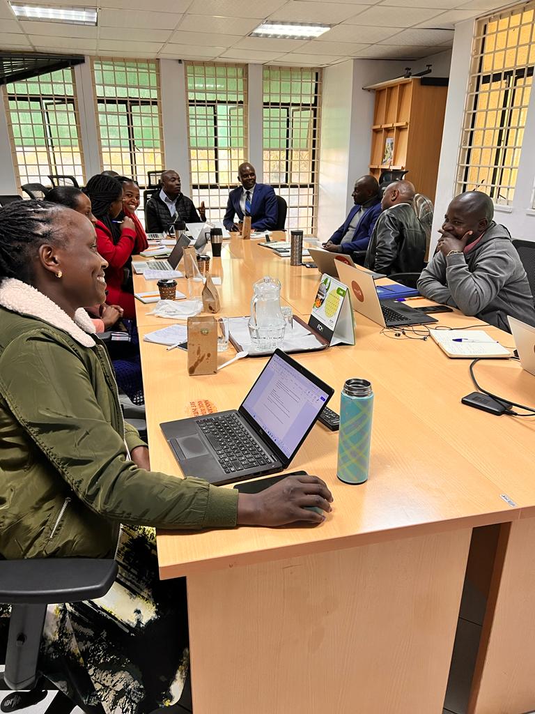 kenaff_farmers's tweet photo. #HappenigNow: KENAFF and 2SCALE are currently holding a meeting at the 2SCALE offices, ICIPE Duduville Campus. The team is discussing collaborating on hosting an upcoming event: Launch of Inclusive Business Club in Kenya. 

#Partnership #InclusiveAgribusiness #StandWithFarmers https://t.co/02bdEbZDJw