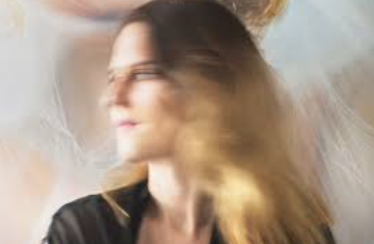 wmapodin's tweet photo. Kenapa sih orang-orang pada suka post foto blur?
-A Thread- https://t.co/YBXtZPCKuN