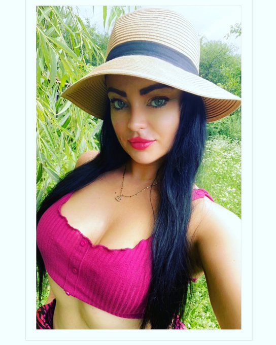 Holiday time start 🌞 #holidayseason #xoxo #onlyfansbabe #celebrate #holiday https://t.co/oNQB7Xa6Tn<a href="/tag/holidayseason"class="tags">#holidayseason</a><a href="/tag/xoxo"class="tags">#xoxo</a><a href="/tag/onlyfansbabe"class="tags">#onlyfansbabe</a><a href="/tag/celebrate"class="tags"><span>#celebrate</span></a><a href="/tag/holiday"class="tags"><span>#holiday</span></a>