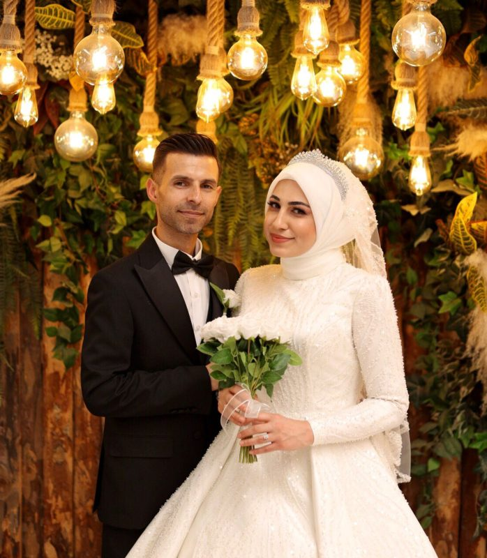 Yeliz ve Musa Çiftini Tebrik Ediyor Mutluluklar Diliyoruz pendikgazetesi.com.tr/yeliz-ve-musa-…