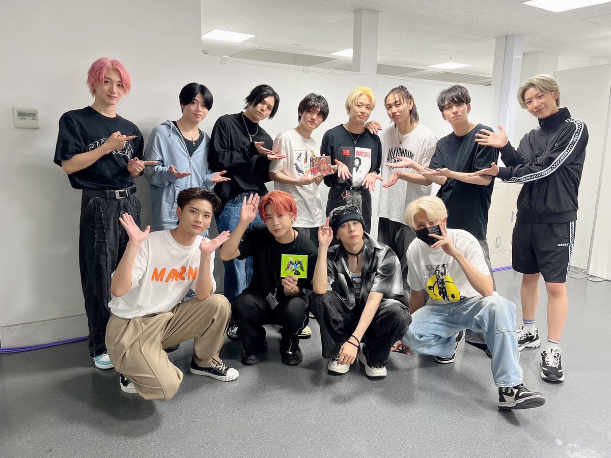 ━ INSPIRE TOKYO 2023 ━
17 July 2023📍代々木第一体育館
⁡
#jwave #インスパイアトーキョー 🎙✨
改めてありがとうございました❕
⁡
#BALLISTIKBOYZ（<a href="/ballistik_fext/">BALLISTIK BOYZ</a> ）さん、
#MAZZEL（<a href="/mazzel_official/">MAZZEL</a>）さんと、
お写真撮らせて頂きました📸🤟
⁡
#BEFIRST（<a href="/BEFIRSTofficial/">BE:FIRST</a> ）さん、