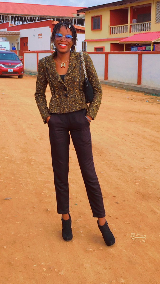 AnikeBeloved__'s tweet image. #FYBWeek
#ClassInvicta
#CorporateDay
#Day1
#Awatifeparischool