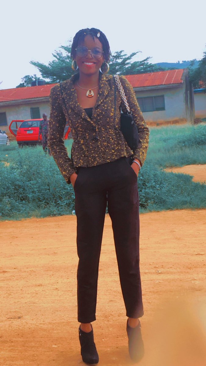 AnikeBeloved__'s tweet image. #FYBWeek
#ClassInvicta
#CorporateDay
#Day1
#Awatifeparischool