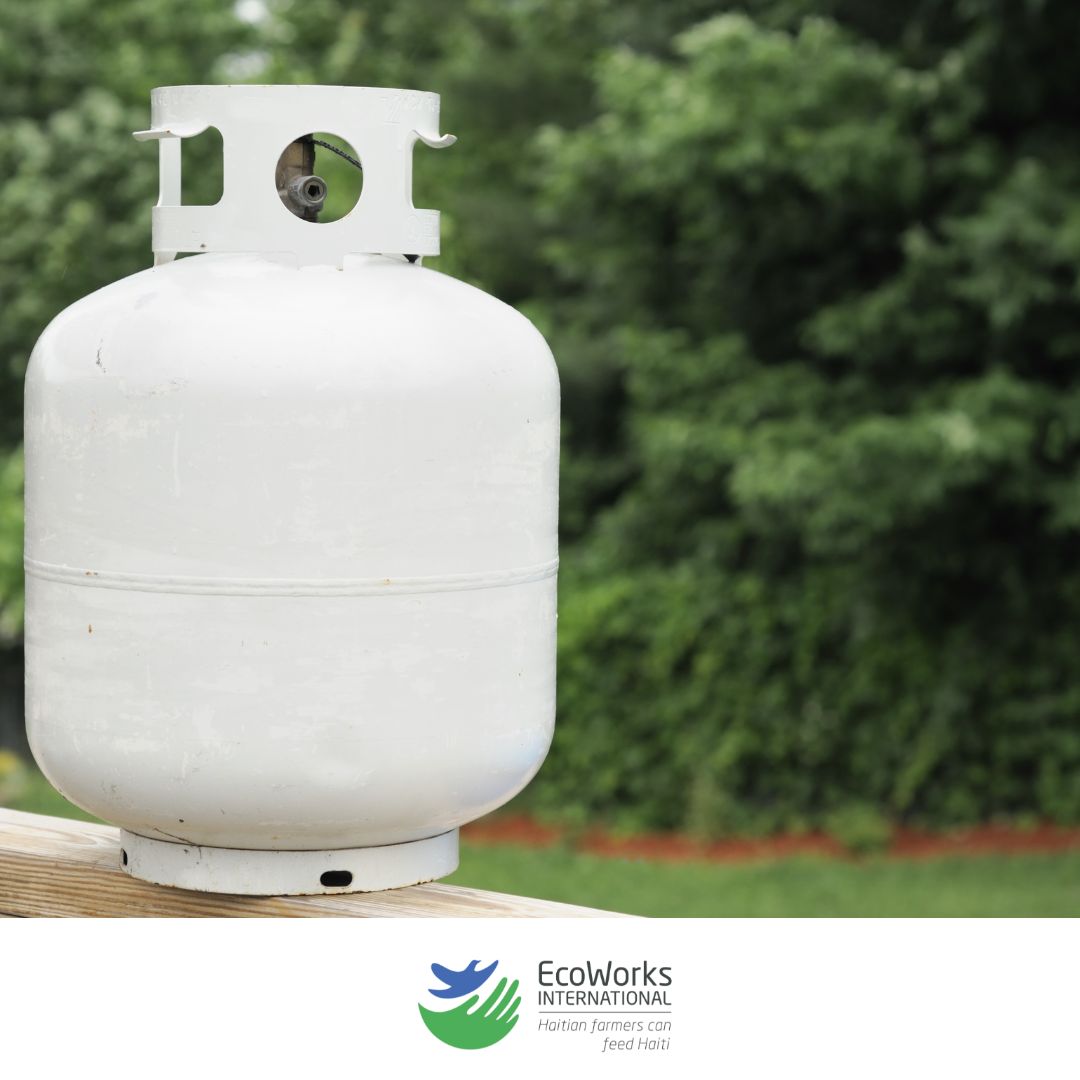 eco_works's tweet photo. At school, we switched from cooking with wood charcoal to cooking with propane, a cleaner and healthier solution that reduces the need to cut trees.

#Haiti #NonProfit #Donate https://t.co/6WzTktJk7d