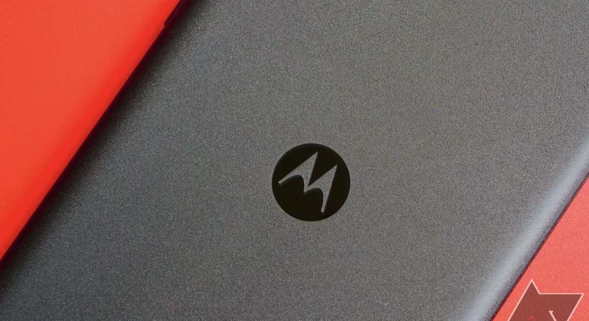 Motorola is making a comeback! 📱 With innovative designs and competitive pricing, they're shaking up the Android market. ow.ly/RnP450PcXT5

 #Motorola #Android #TechNews #ToddyGear #toddylove