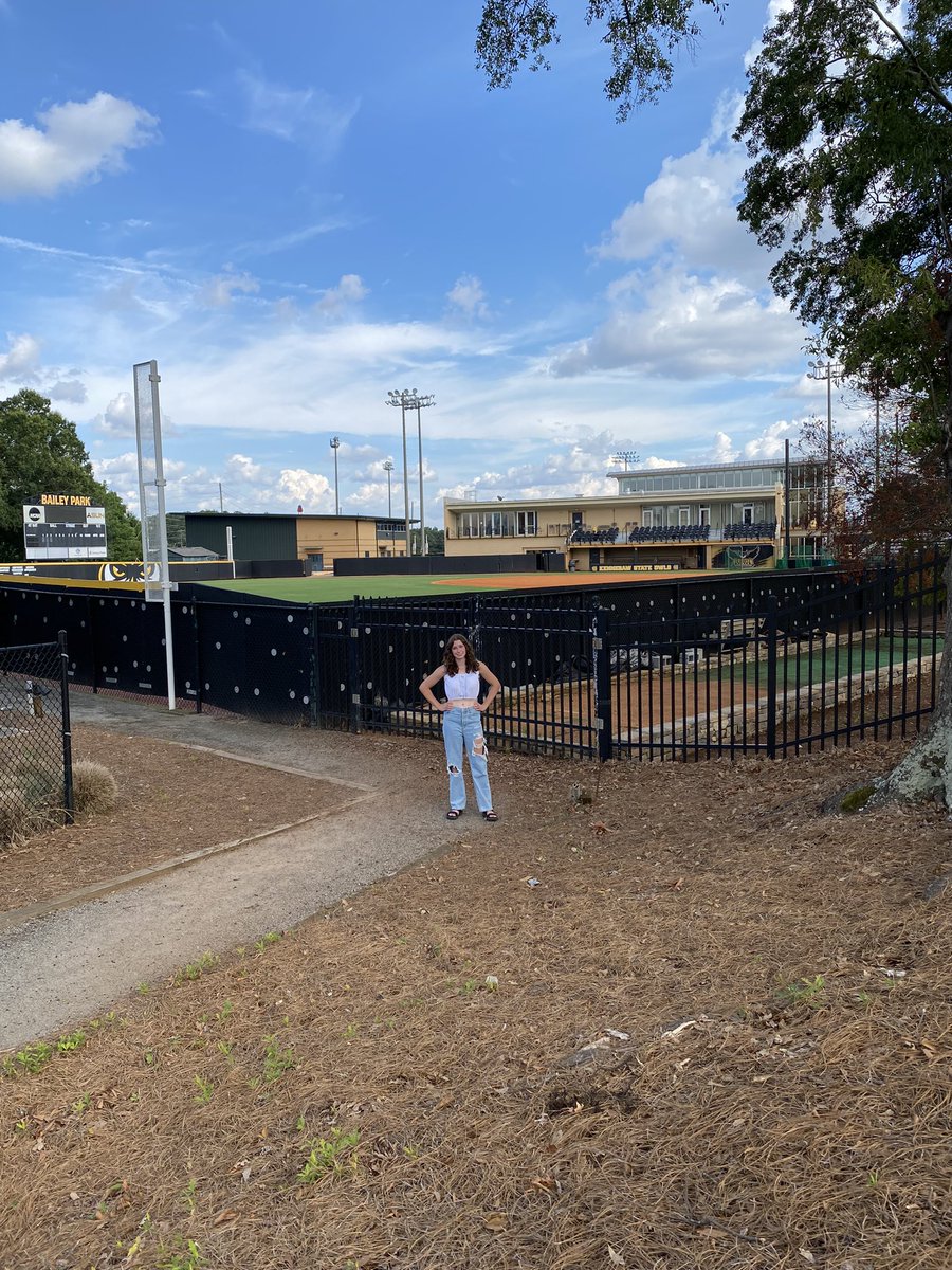 Atlanta Legacy 🥎 = opportunities to check out colleges in Georgia. We’ve had so much fun this summer visiting some great schools between games. #SchoolRocks #RockGold #2025softballplayers looking forward to our future!!