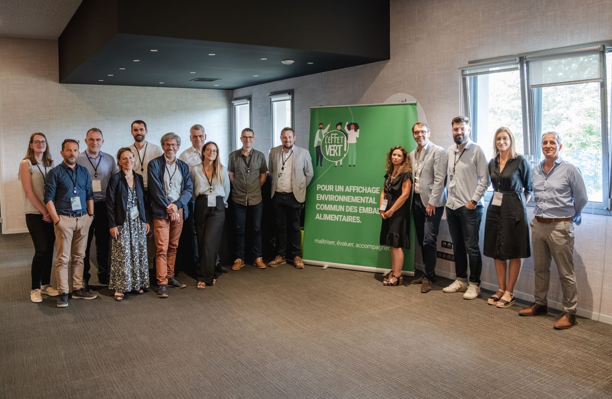 👉 Mercredi 28 juin s’est tenue la première assemblée du collectif « l'eFFet Vert ! » au sein de nos locaux !

🏁 Cette journée marque le point de départ d’un long travail visant, à terme, de mieux maîtriser les impacts autour des emballages alimentaires.

#packaging #emballages