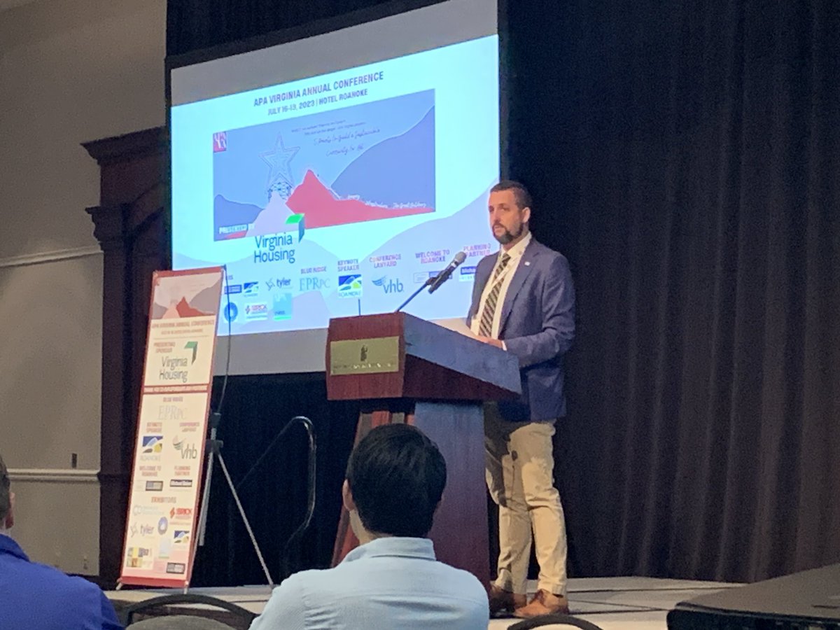 Nickroge's tweet photo. Good morning planners! A warm welcome for @APA_Virginia and #APAVA23 from @RoanokeManager and City Councilor @petervolosin - both planners! - going right to it with calls to action on housing the homeless and highlighting the need to reverse the harm of urban renewal https://t.co/qTHSrCj7rj