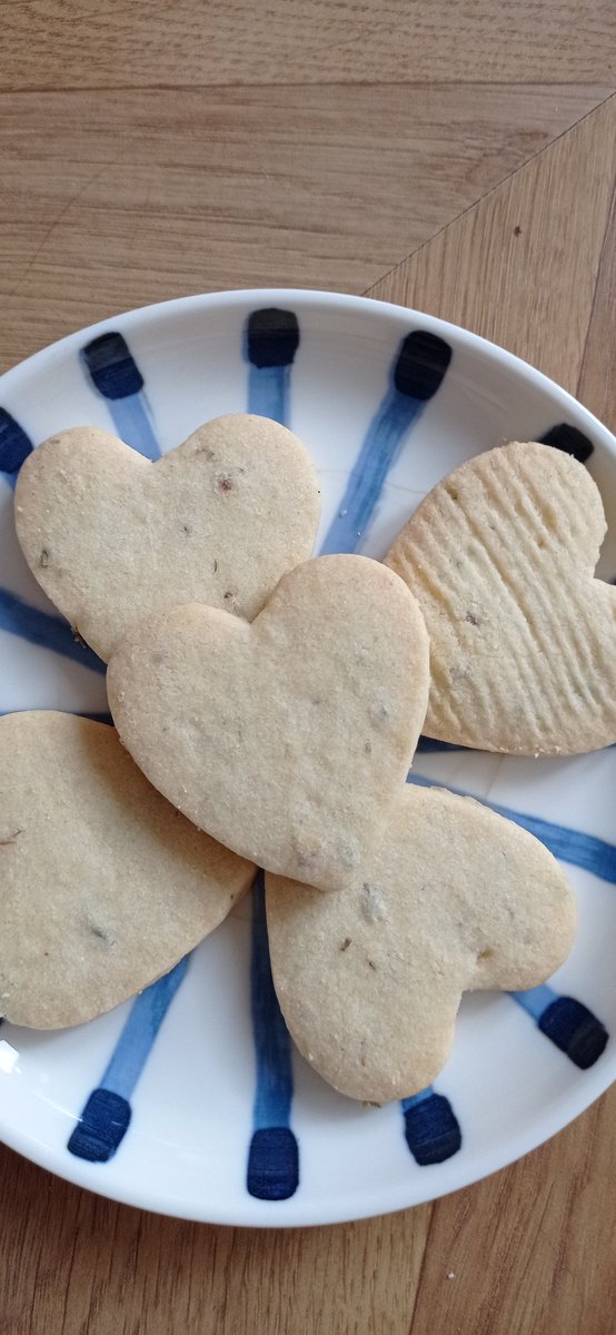 PotentEpitome's tweet image. These heart shaped biscuits hide the dirt 💝. For a second #heartshape #biscuits