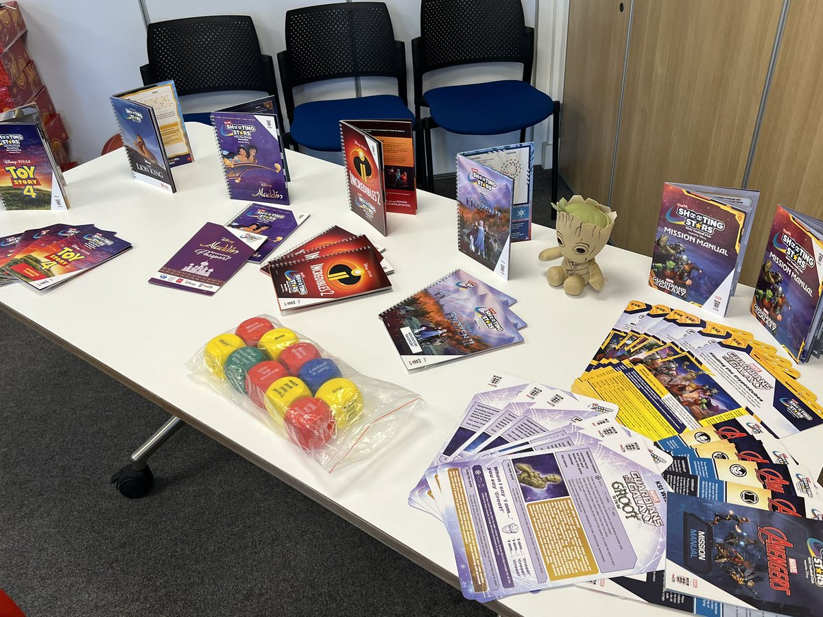 Great to be at Stoneham Lane Complex for today’s Barclays Girls Football School Partnership by England Football ‘Shooting Stars’ teacher CPD. Supporting schools across Hampshire! 

@hampshire_fa @barclaysfootball #letgirlsplay