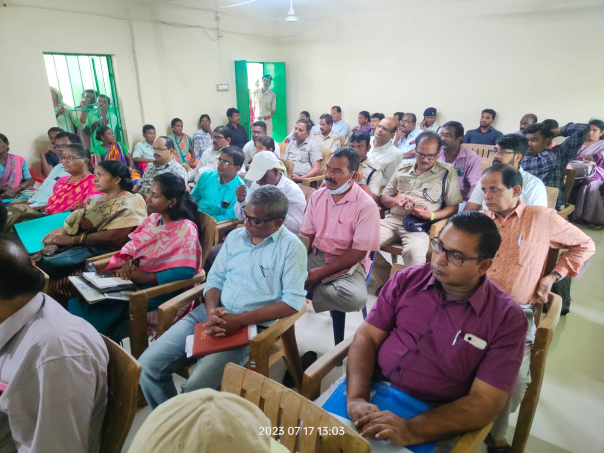 Monday Joint grievance hearing attended by the Superintendent of Police and Additional District Magistrate, Rayagada at Litikipadar Gram Panchayat Office of Padmapur block.  District  &amp; Block level Officials were attended. Public grievances were heard. @gapg_dept