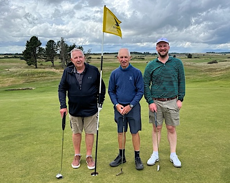 Anthony Bruce (centre) paid Goswick Golf Club a visit on Saturday. He's played golf every day for more than 800 consecutive days in support of Parkinson's UK. Tony was diagnosed with the disease in 2019. Click the link to donate to this very worth cause. tinyurl.com/yv6m6wnt
