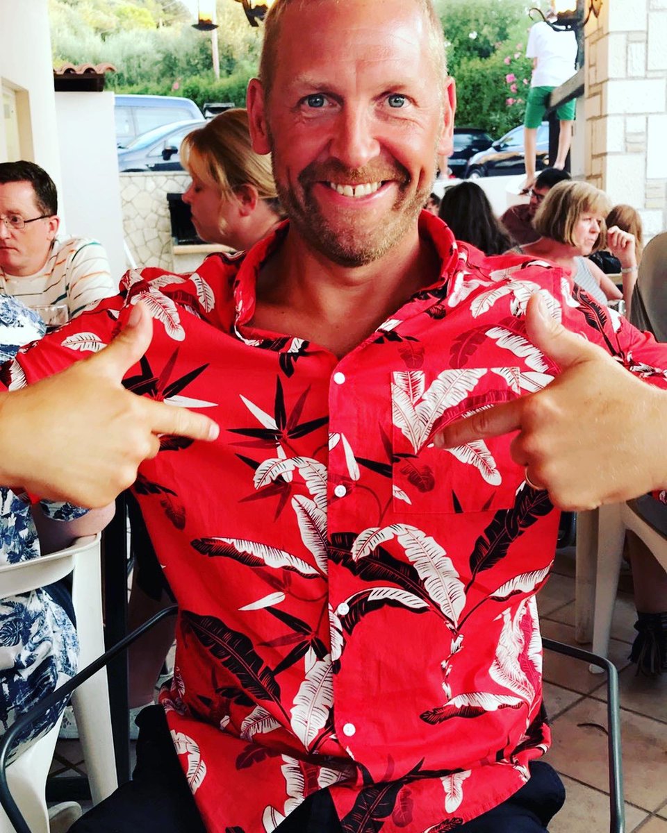 Gwenstef4's tweet photo. Happy 50th 🎉 Birthday Mr Cooper. Love you the world 🌎 ❤️never change 🫶🏻@Stephen20247478 https://t.co/5ai9IPeink