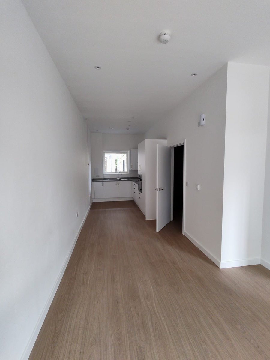 61 One bedroom apartments completed at <a href="/unitedlivinggrp/">United Infrastructure Ltd</a> HoneyPot Lane in Kingsbury. 
A&amp;B decorated throughout the self contained residential flats, which are part of a new project to help the local community to live independently. <a href="/DuluxTrade/">Dulux Trade</a>