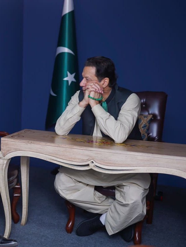دنیا یہ ساری سے زیادہ ہیں آپ "♥️
<a href="/ImranKhanPTI/">Imran Khan</a>