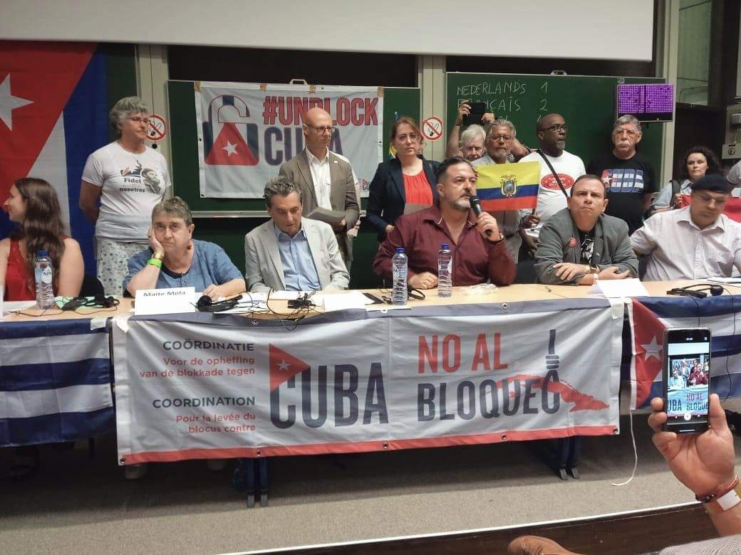 FMC_Cuba's tweet photo. Organizaciones sociales, sindicales y políticas europeas, latinoamericanas y estadounidenses lanzaron hoy en  #CumbreDeLosPueblos2023 el llamamiento a un Tribunal Internacional contra el Bloqueo a Cuba. 

#CumbreCelacUE https://t.co/txyUExVih6