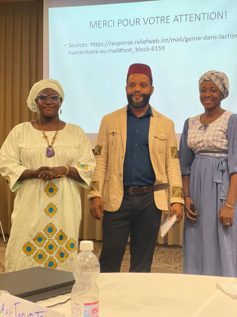 onufemmesmali's tweet photo. 2⃣5⃣points focaux Genre des Clusters et OSC dont 1⃣8⃣ #femmes empochent leur sésame et sont désormais formateurs et formatrices en Genre dans l’action humanitaire. Ce vivier s’agrandit grâce à ONU Femmes, @OCHA_Mali et le #GenCap. https://t.co/iDU2lXxACw