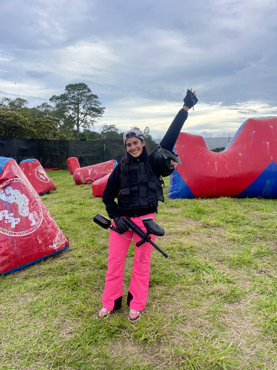 AnaLeticiaM27's tweet photo. Hay paintball en Volcan people! 🔥 nada mas falta la cancha de padel y somos primer mundo casi JAJAJA. 
Se llama HACKER ZONE https://t.co/Q4oBlEVOA5