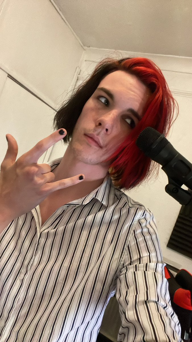 Time to do some vocals! 20 songs this stream, 4 <a href="/CauseDeathBand/">Cause Of Death</a> songs, come have fun twitch.tv/Zeuzify