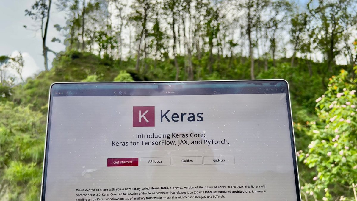 bhutanisanyam1's tweet photo. Easily one of the biggest announcements for DL! 🙏

@fchollet announced Keras 3.0, a complete re-write making Keras the front end for TF, JAX and PyTorch.

This means some amazing things. My mentor and core contributor @A_K_Nain gave me a rundown:

- Unified framework: This is the first time all 3 frameworks have been unified

- Functional or Sequential: You can work with all backends with flexibility of picking your style

- Portability: You can train a model in PyTorch and run it in JAX without any changes for example!

- XLA: Keras Core uses XLA by default, incredible speed ups in store

- No Technical debt: It’s a complete re-write from scratch!

There are some gotchas (see below) but it should be even possible to train a PyTorch model on GPU and run it on TPUs using JAX!

I’ve been a PyTorch fan for years, now I’m definitely spending some weekends playing with Keras Core:

https://t.co/oAZ22F76zI
