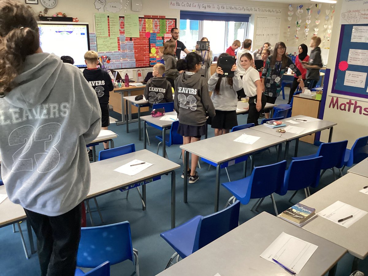 Y6FoxesStLaw's tweet image. We found out that taking photos of every bit of the classroom is quite time consuming…if only there was something out there to speed things up! @stlaws_school