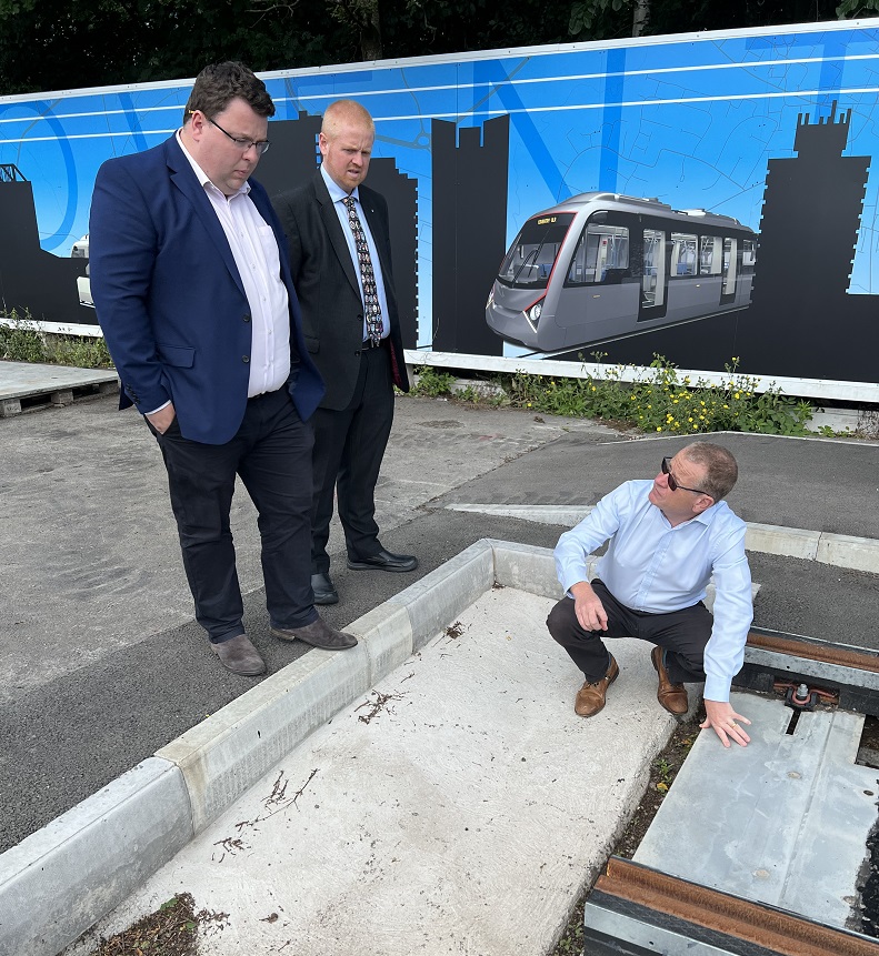 wmgwarwick's tweet image. We were pleased to welcome @GarySambrook89 &amp;amp; his team to WMG this morning, &amp;amp; to explain more about our research projects including the DER Winding Centre of Excellence and Coventry VLR.
#CoventryVLR #NetZero #SustainableResearch
@wmgbusiness @hopisen