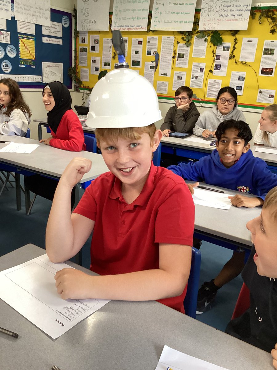Y6FoxesStLaw's tweet image. Wowzers! A hard hat with a 360 degree camera on top! Very cool! @stlaws_school