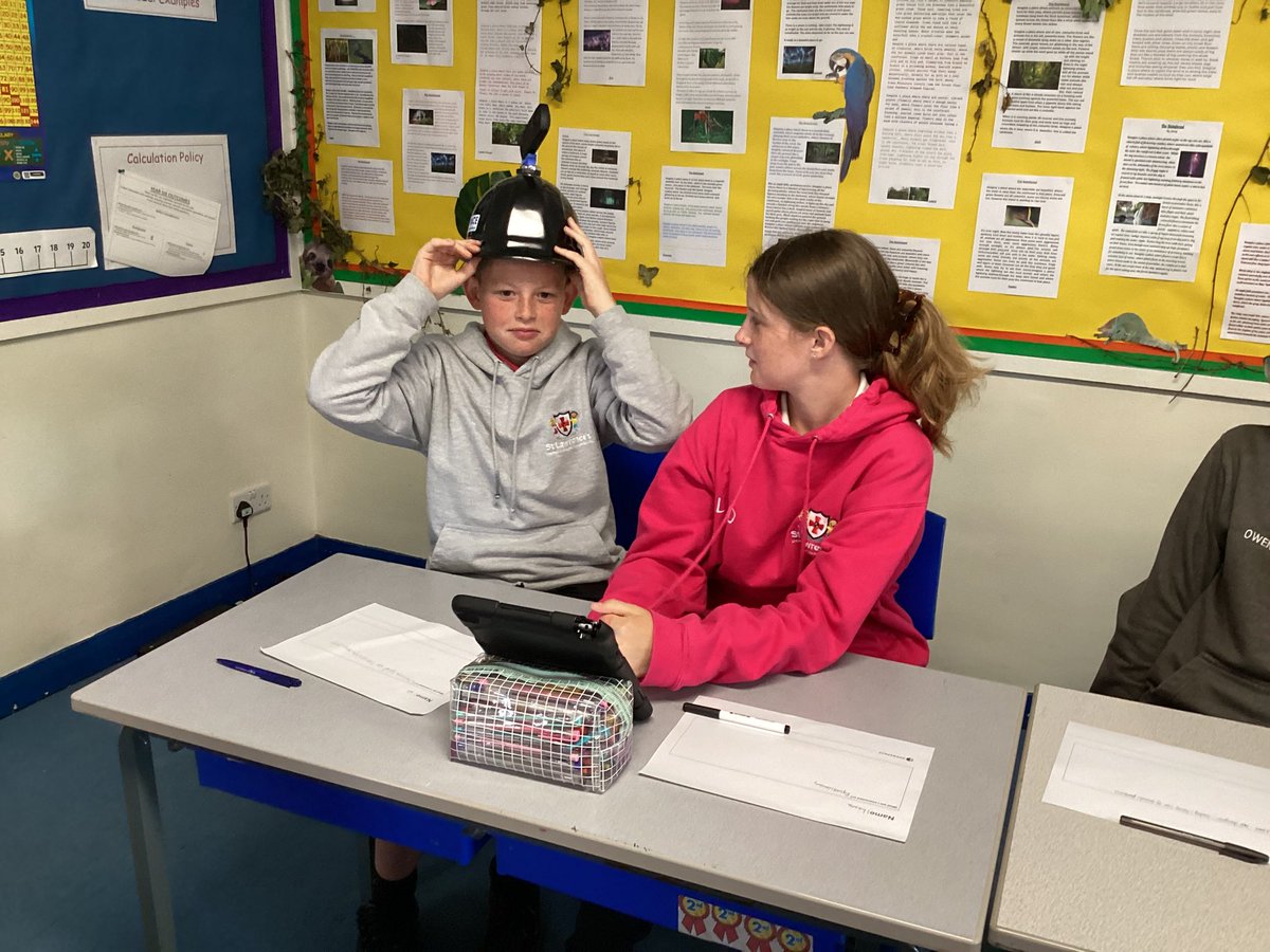 Y6FoxesStLaw's tweet image. Wowzers! A hard hat with a 360 degree camera on top! Very cool! @stlaws_school