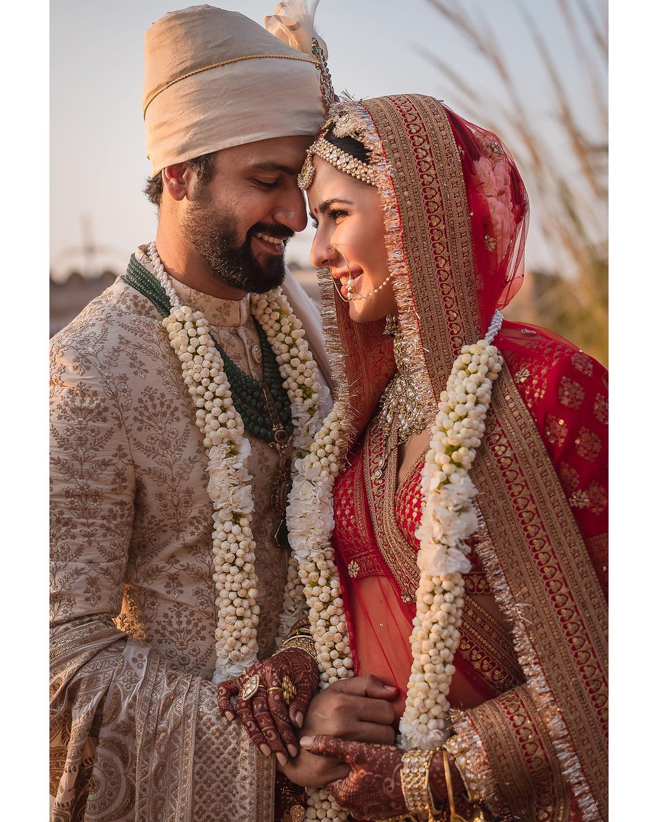 vickykaushall0's tweet photo. Time flies… but it flies in the most magical way with you my love. Happy one year of marriage to us. I love you more than you can ever imagine! ❤️😘🤗 https://t.co/rKKEQdc8a9