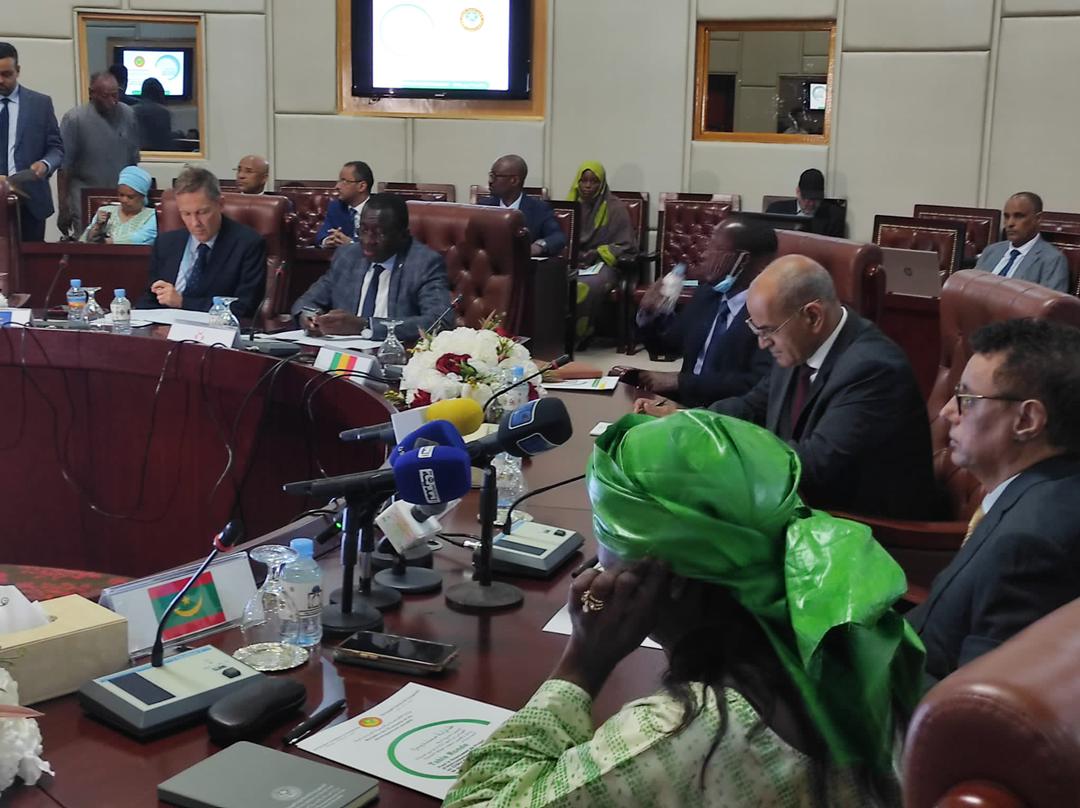 UEMauritanie's tweet photo. La construction d'une ligne haute tension #Nouakchott - #Nema - #Mali permettra de généraliser l'accès universel à #électricité propre et renouvelable en 🇲🇷. #UE et #BEI ont confirmé ce matin leur grand intérêt pour  ce projet #GlobalGateway structurant pour l'Afrique de l'Ouest. https://t.co/UTu7pICre8